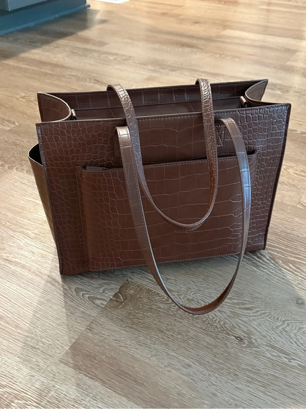 BÉIS Work Tote in Maple Croc | Gently Used | Strap and Removable Zipper Pouch